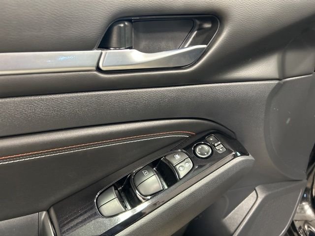 2023 Nissan Altima SR - Photo 22