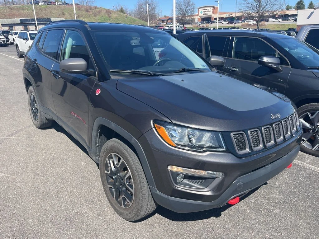 Certified Used 2018 Gray Jeep Trailhawk image 1