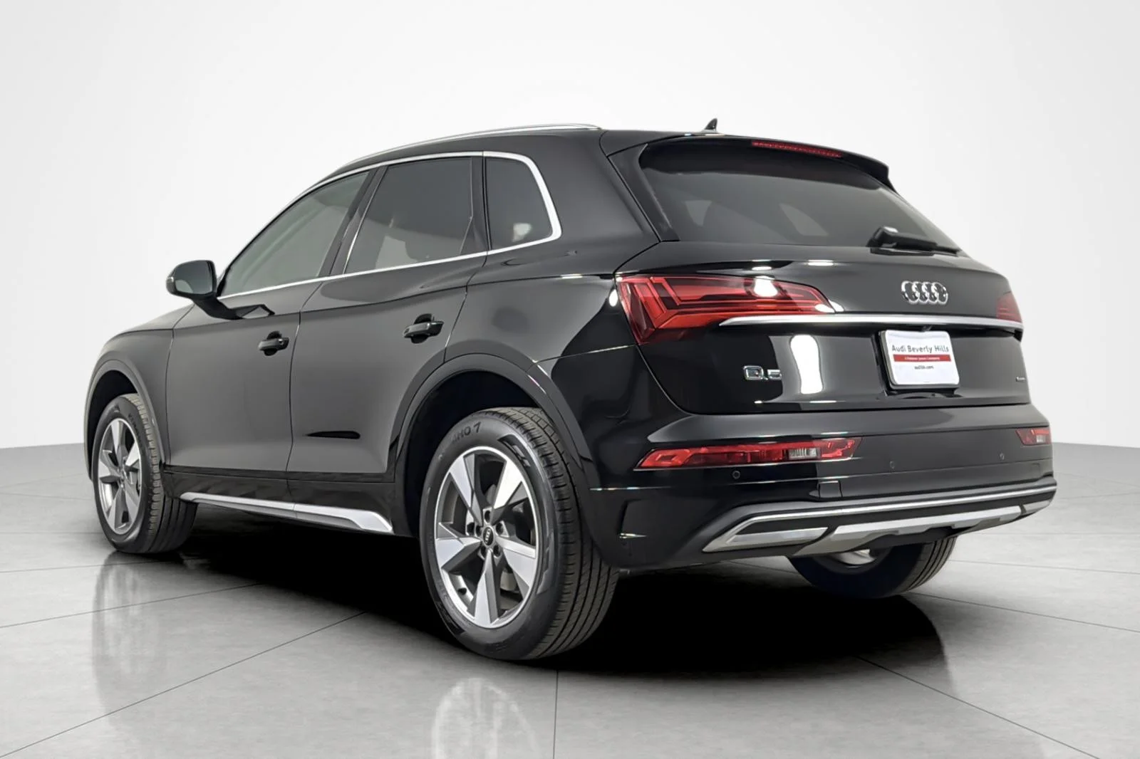Used 2023 Brilliant Black Audi Premium Plus 40 TFSI quattro image 3