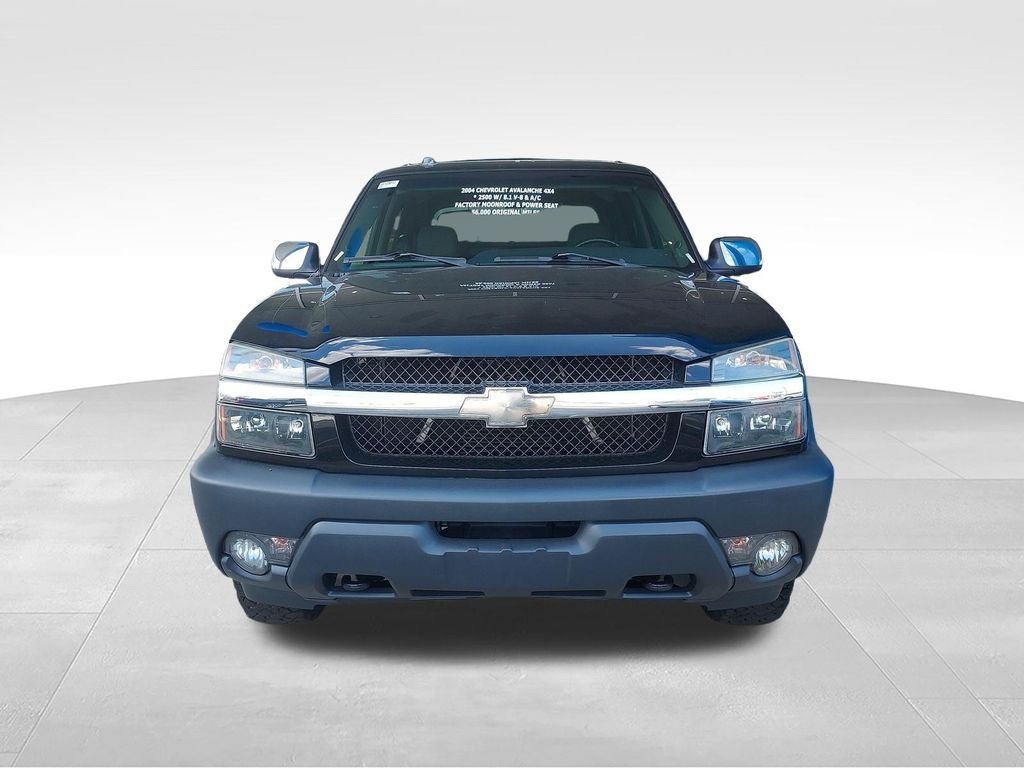 Used 2004 Black Chevrolet Base image 8