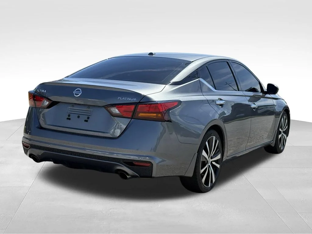 Used 2020 Gray Nissan 2.5 Platinum image 24