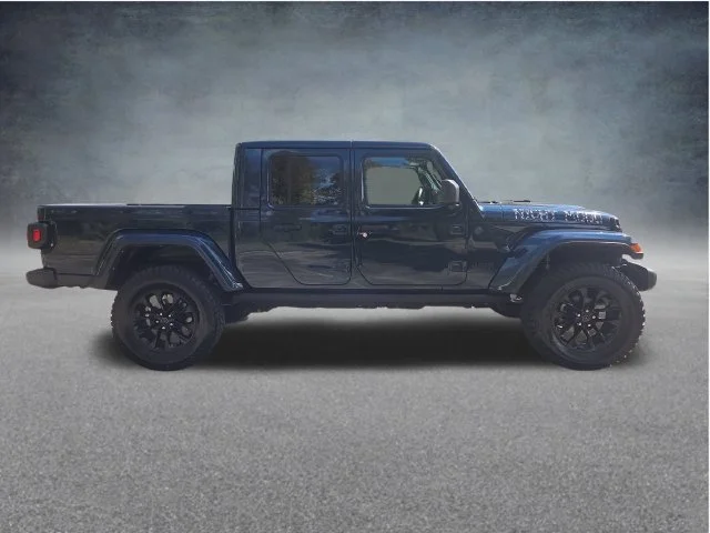 Used 2025 Blue Jeep Nighthawk image 8