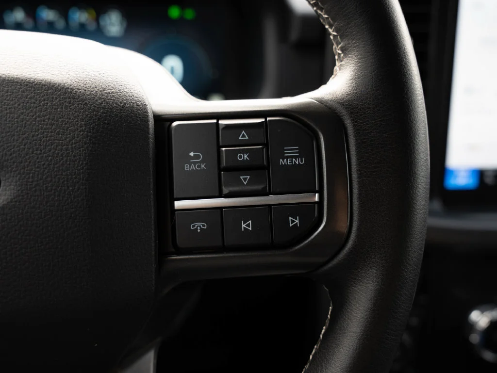 Used 2024 Oxford White Ford XLT image 28