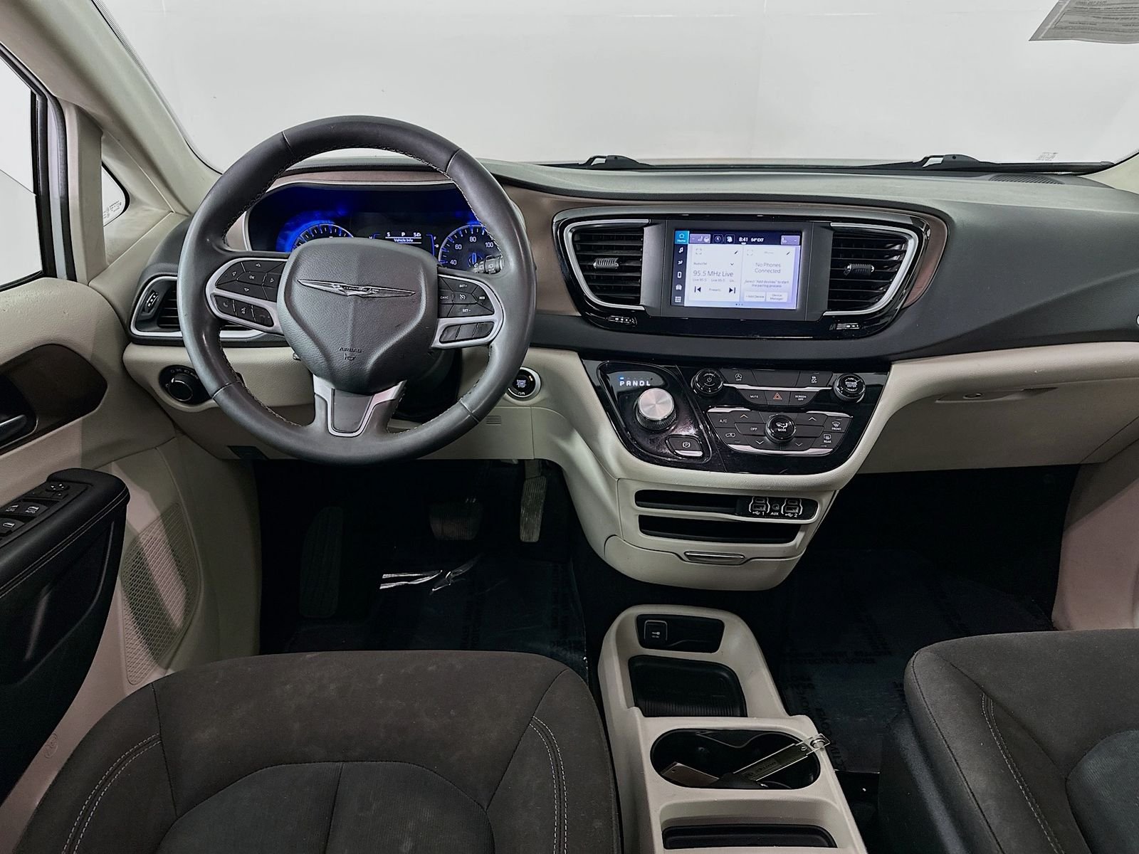 Used 2023 Bright White Clearcoat Chrysler LX image 21