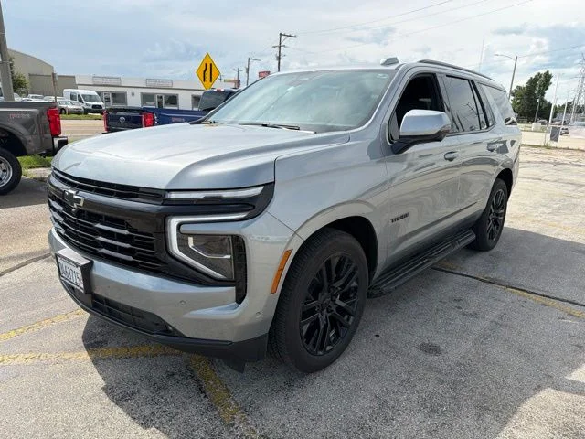 Used 2025 Sterling Gray Metallic Chevrolet RST image 3