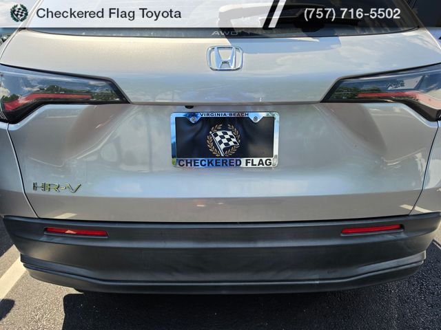 Used 2023 Lunar Silver Metallic Honda LX image 7