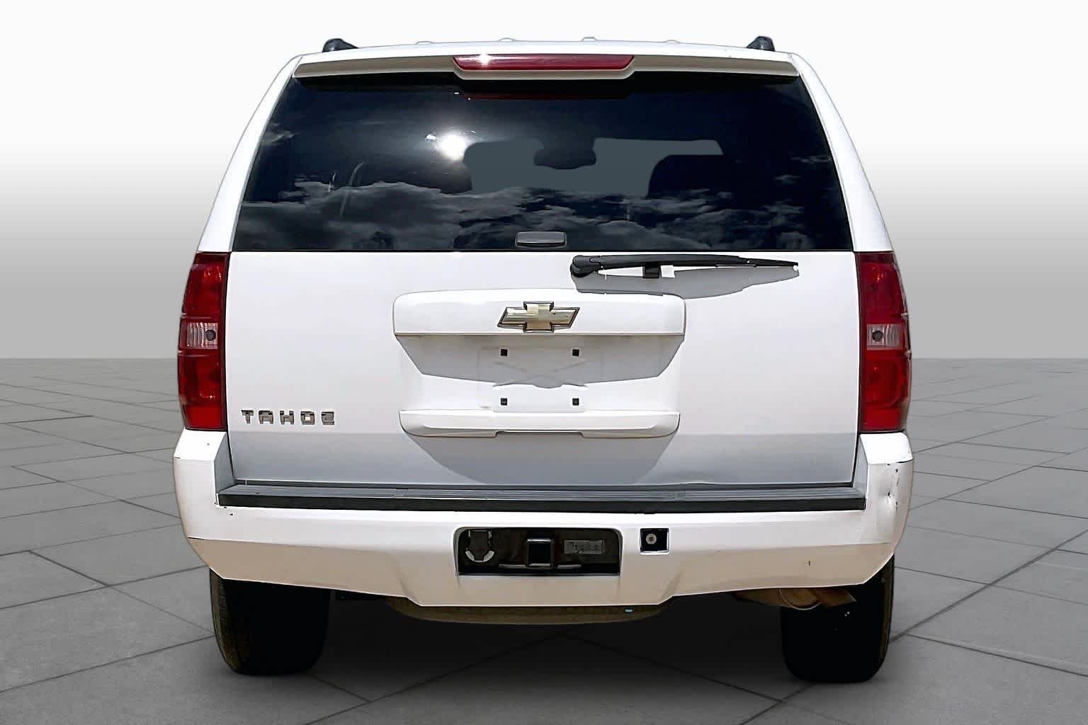 Used 2008 SUMMIT WHITE Chevrolet LS image 3