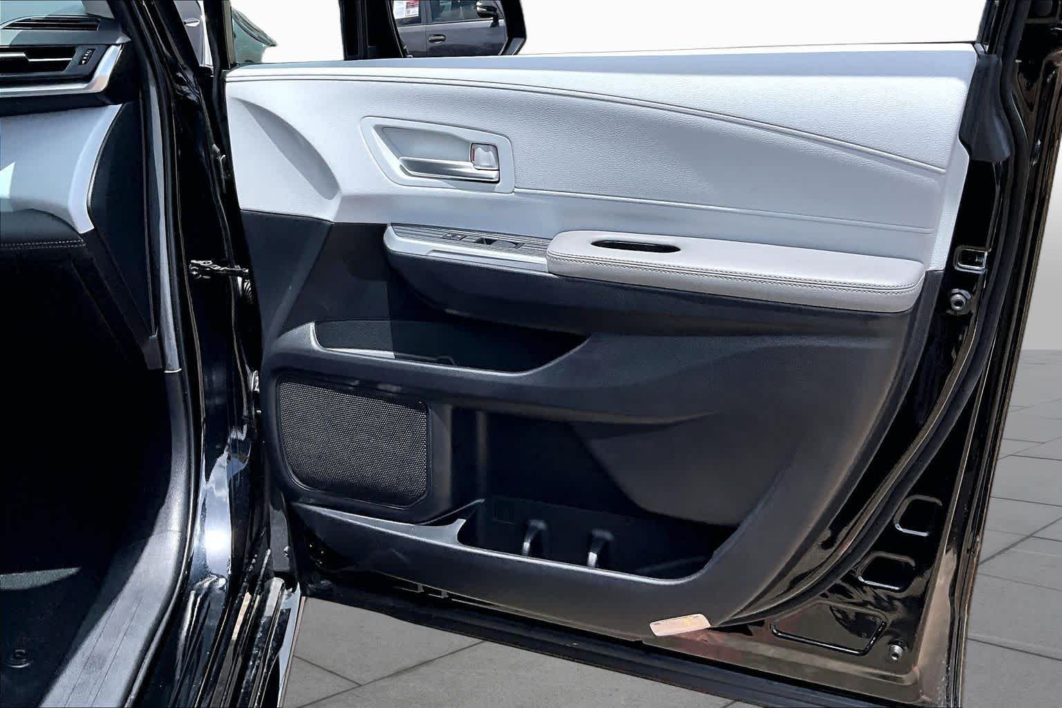 Used 2025 Midnight Black Metallic Toyota XLE image 22