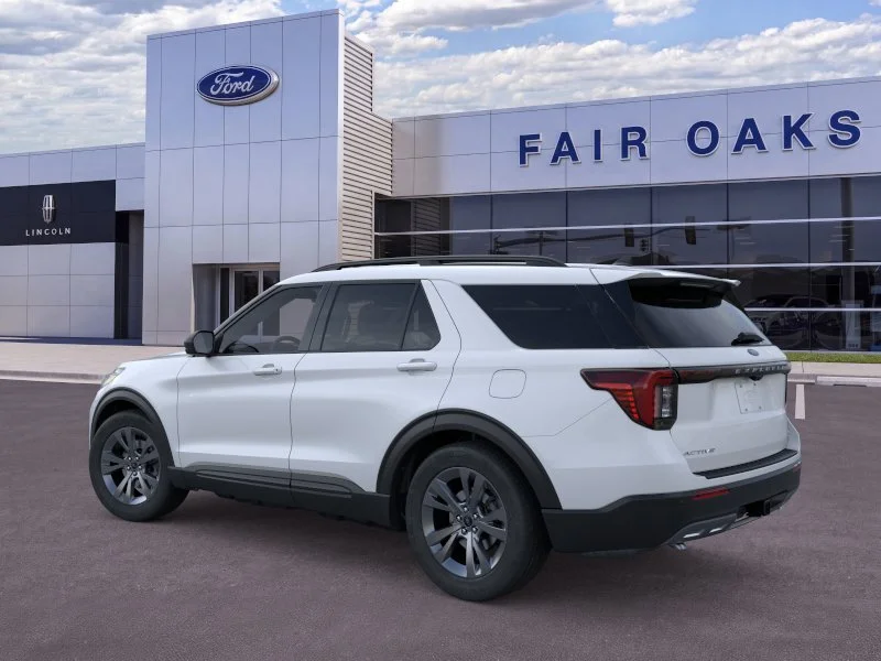 New 2026 Space White Metallic Ford Active image 35