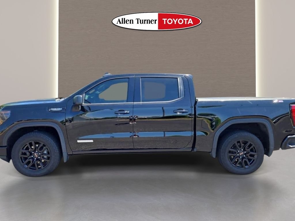 Used 2022 Black GMC Elevation image 10