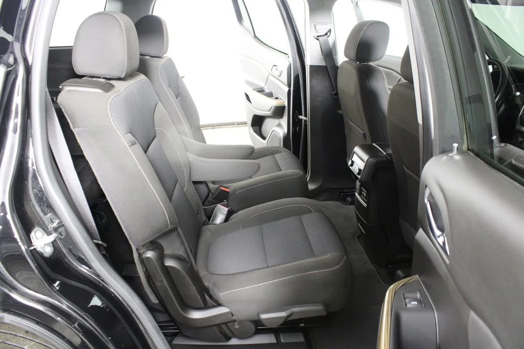 Used 2023 Black GMC SLE image 14