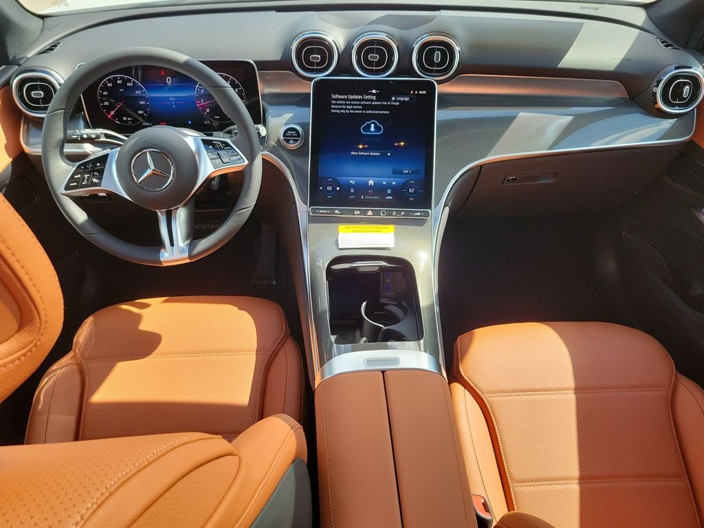 New 2026 MANUFAKTUR Moonlight White Metallic Mercedes-Benz GLC 300 image 13