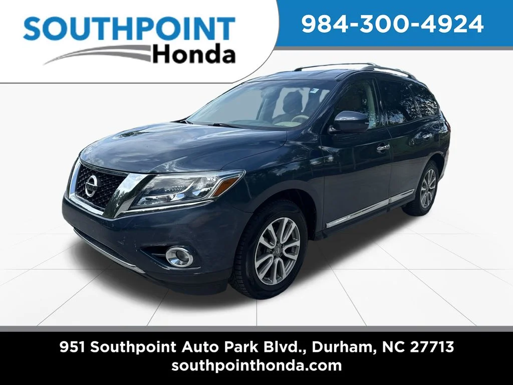 Used 2013 Arctic Blue Nissan SL image 3