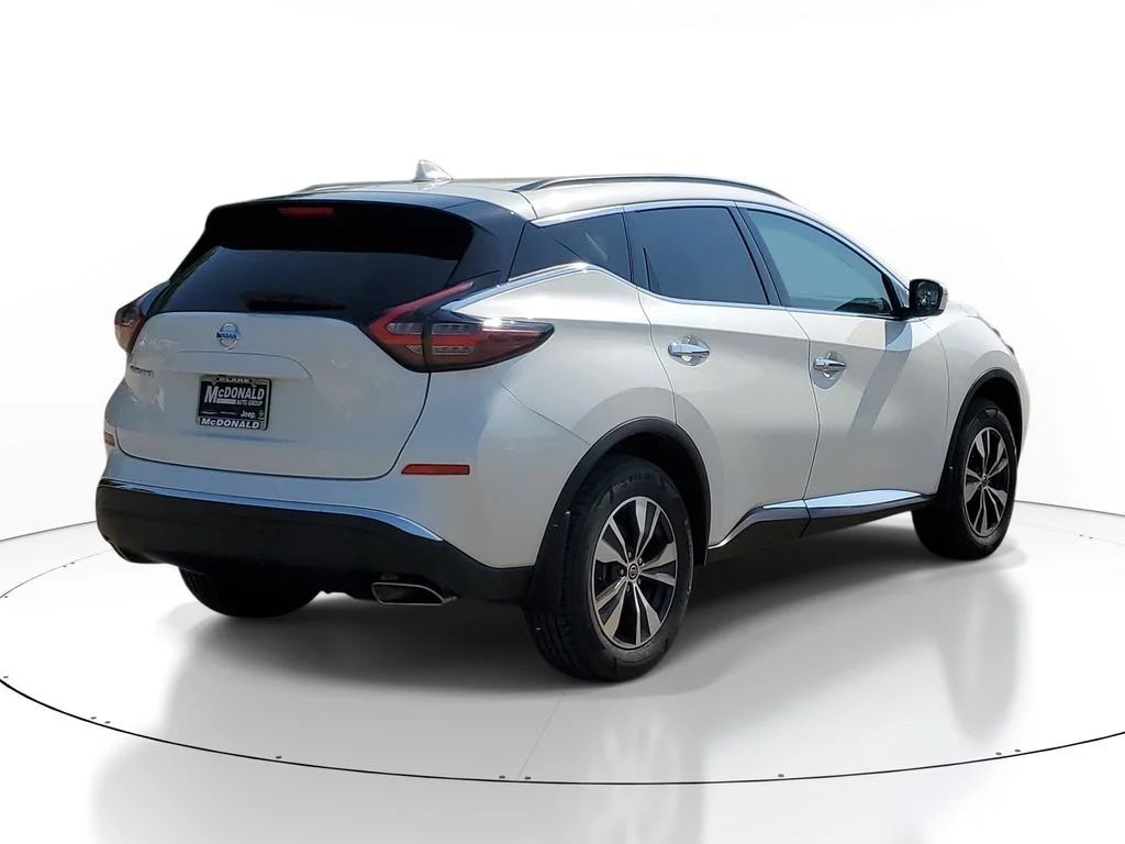 Used 2020 White Nissan S image 3