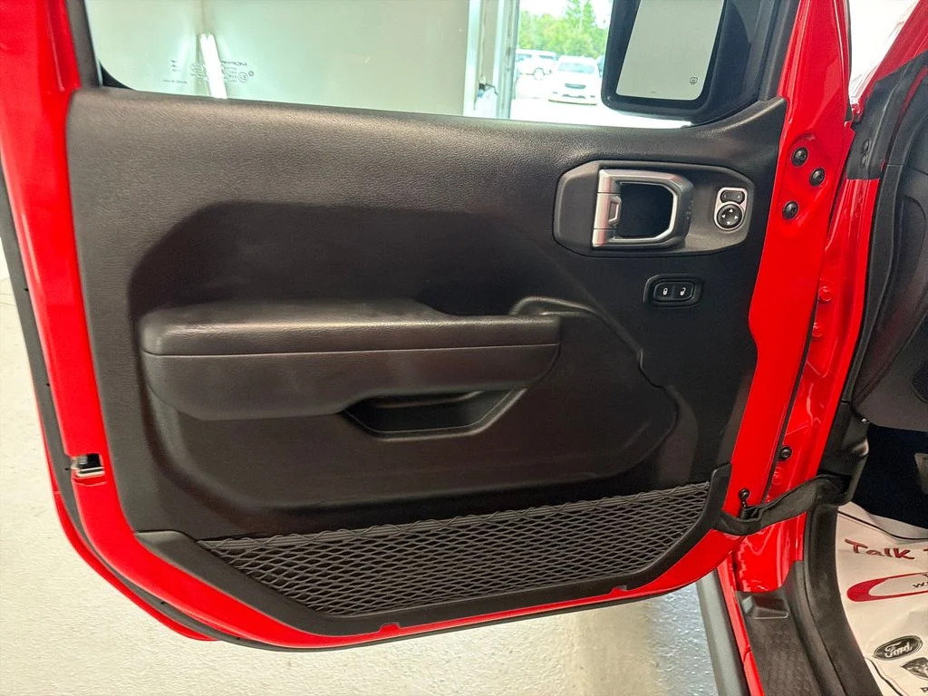 Used 2025 Red Jeep Rubicon 4xe image 13