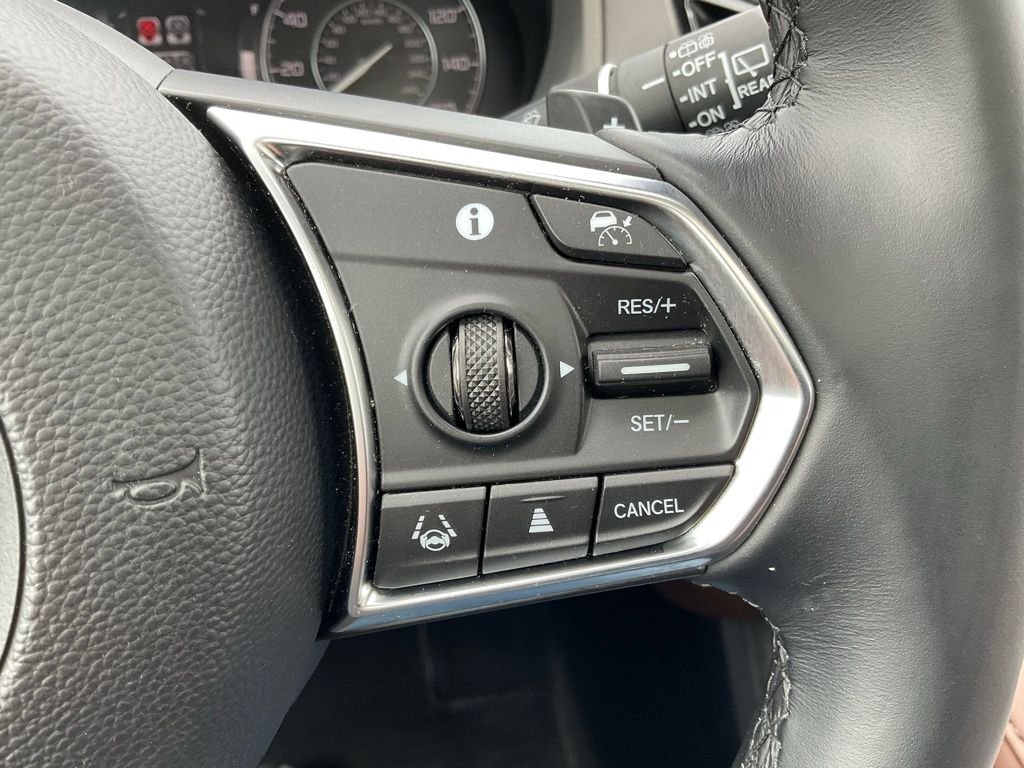Used 2023  Acura Technology Package image 14