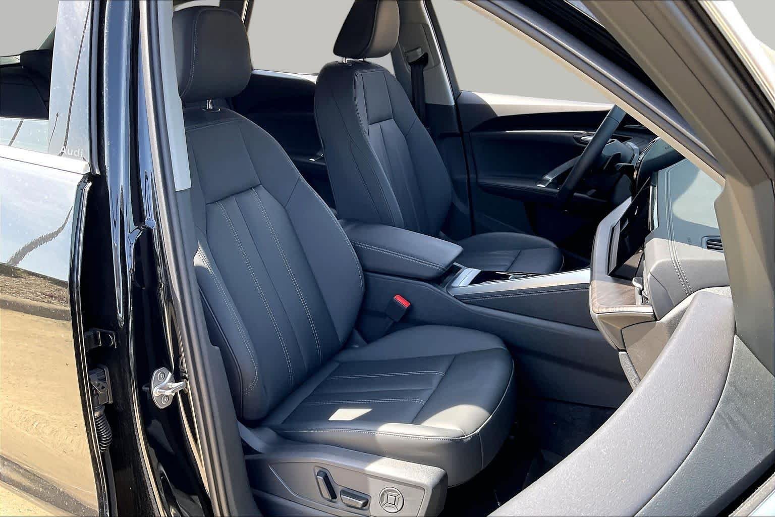 Used 2026 Mythos Black Metallic Audi Premium Plus image 9