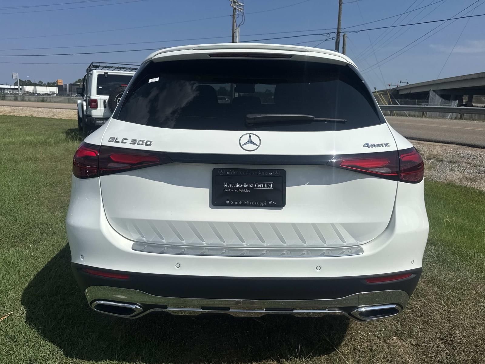 Certified Used 2026 White Mercedes-Benz GLC 300 image 7