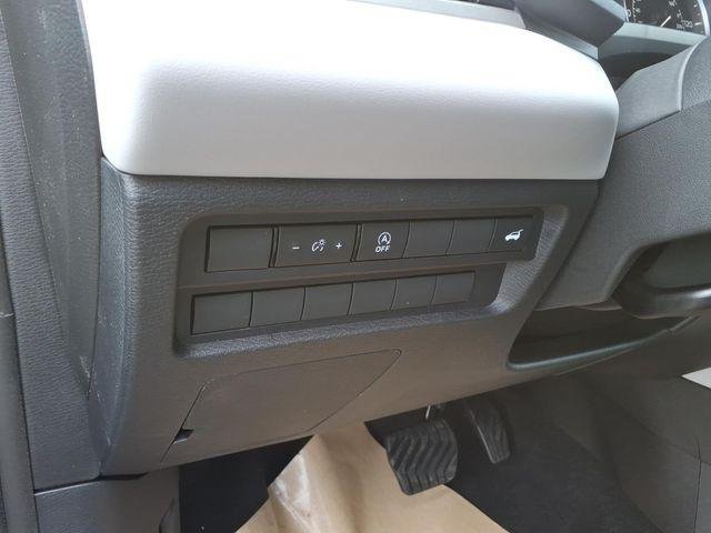 2026 Mitsubishi Outlander SE - Photo 10