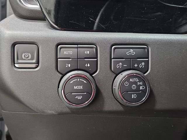 Used 2024 Summit White Chevrolet LT Trail Boss image 24