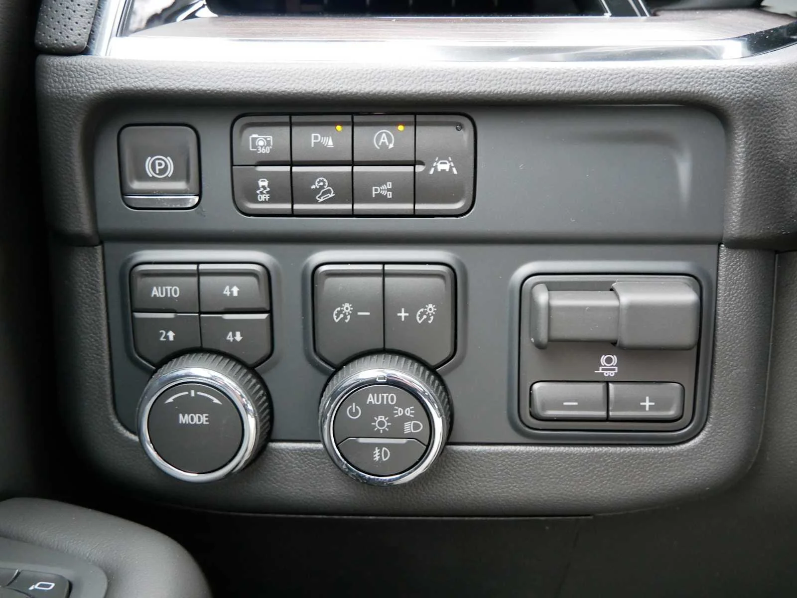 2026 Chevrolet Tahoe Premier - Photo 21