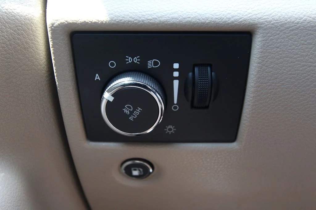 Used 2021 Bright White Clearcoat Jeep Limited image 22