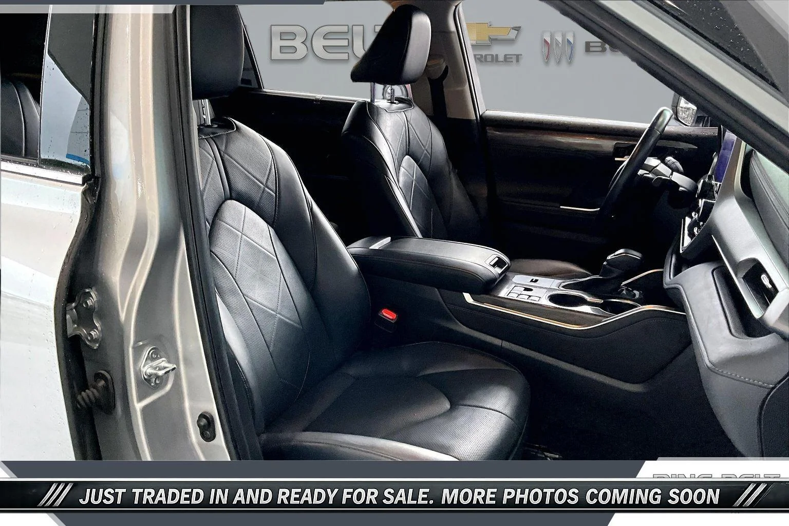 Used 2023 Silver Toyota Platinum image 6