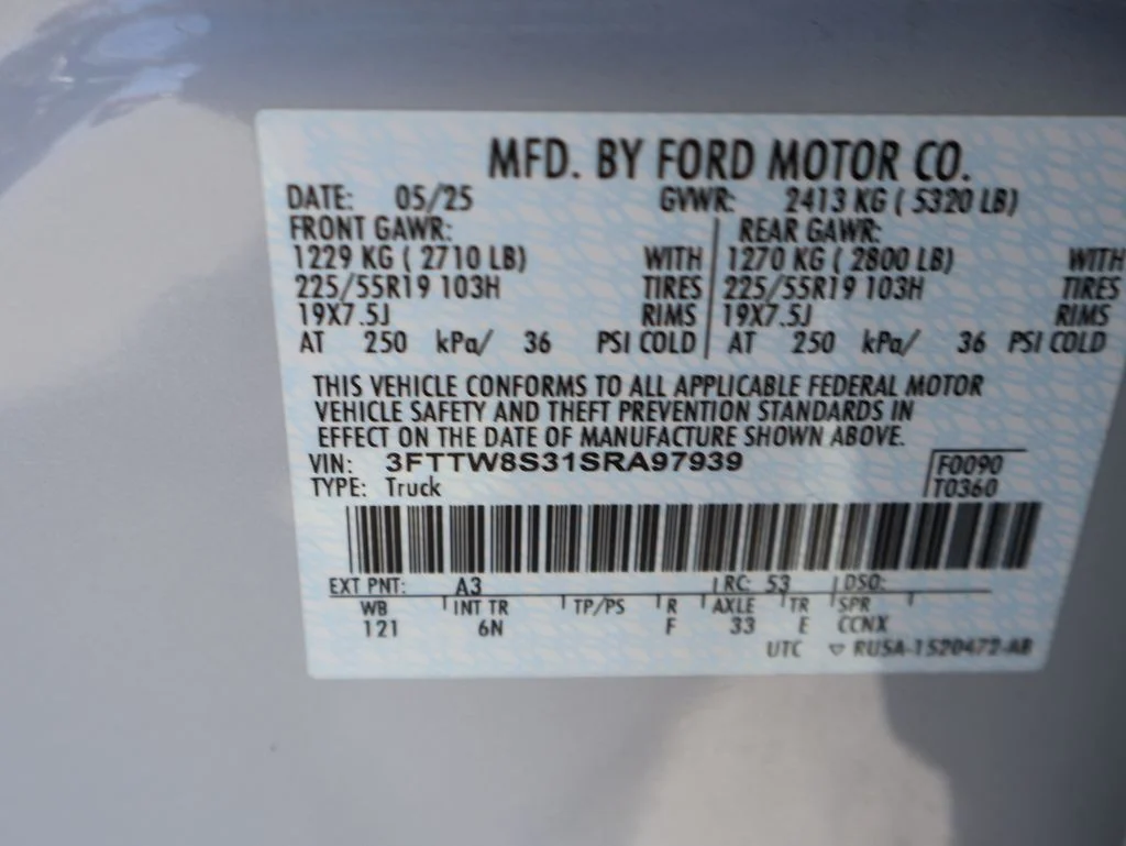 Certified Used 2025 White Metallic Ford Lariat image 40