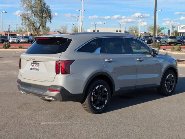 2025 Kia Sorento S - Photo 5