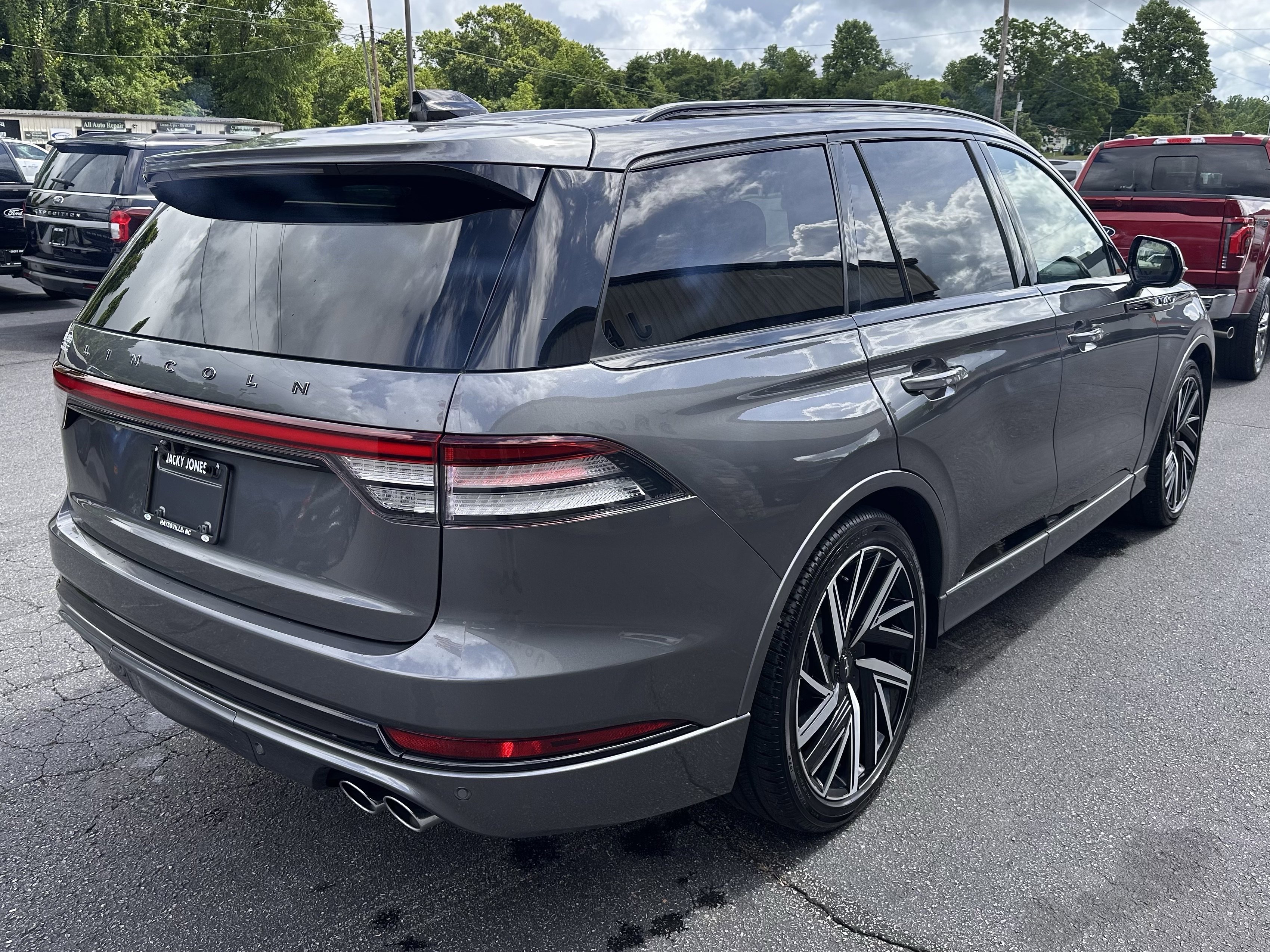 Used 2025 Metallic Lincoln Black Label image 6