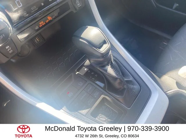 Certified Used 2025  Toyota XLE image 20