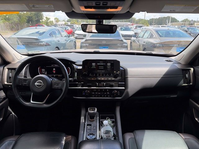 Used 2023 Beige Nissan Platinum image 28