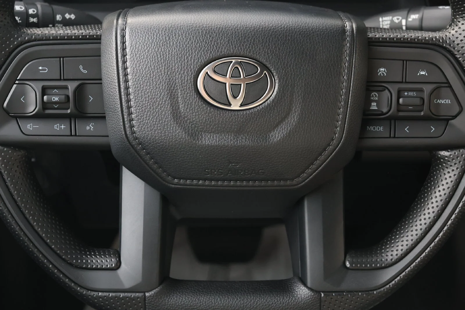 New 2026 Silver Toyota SR5 image 15
