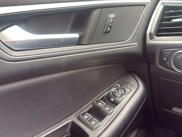 Used 2024 Blue Ford SEL image 23