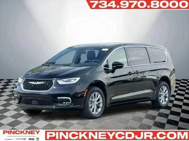2026 Chrysler Pacifica Select AWD's photo
