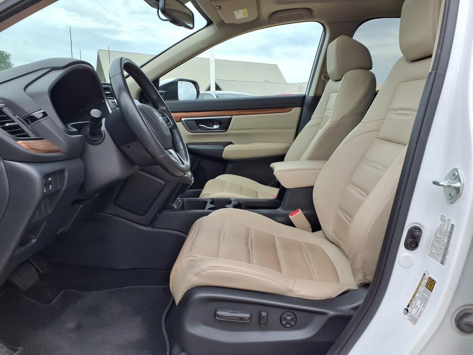 Certified Used 2022 White Honda EX-L image 12