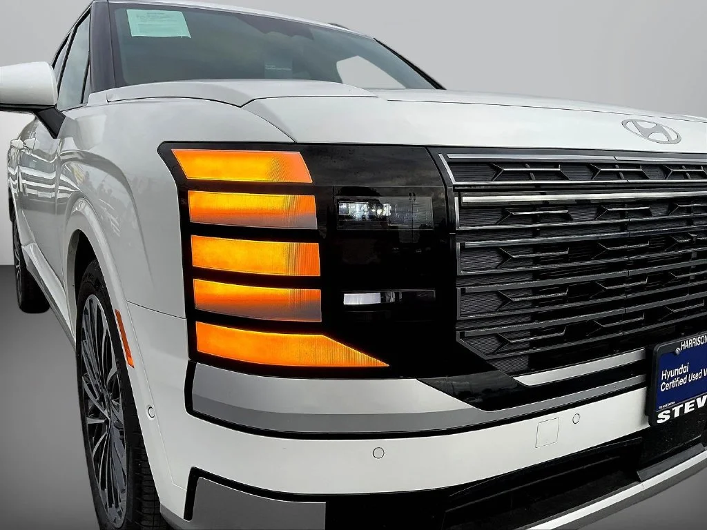 Used 2026 White Hyundai Calligraphy image 38