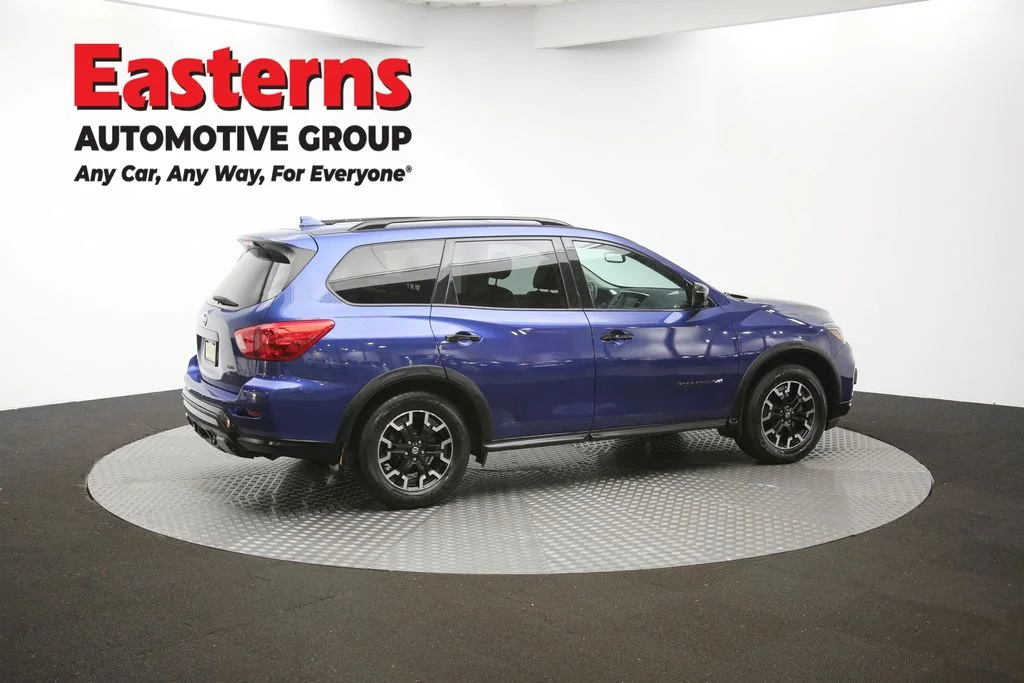 Used 2020 Blue Nissan SL image 45