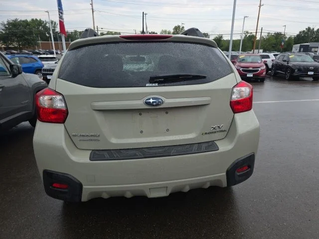 Used 2014 Beige Subaru 2.0i Premium image 10