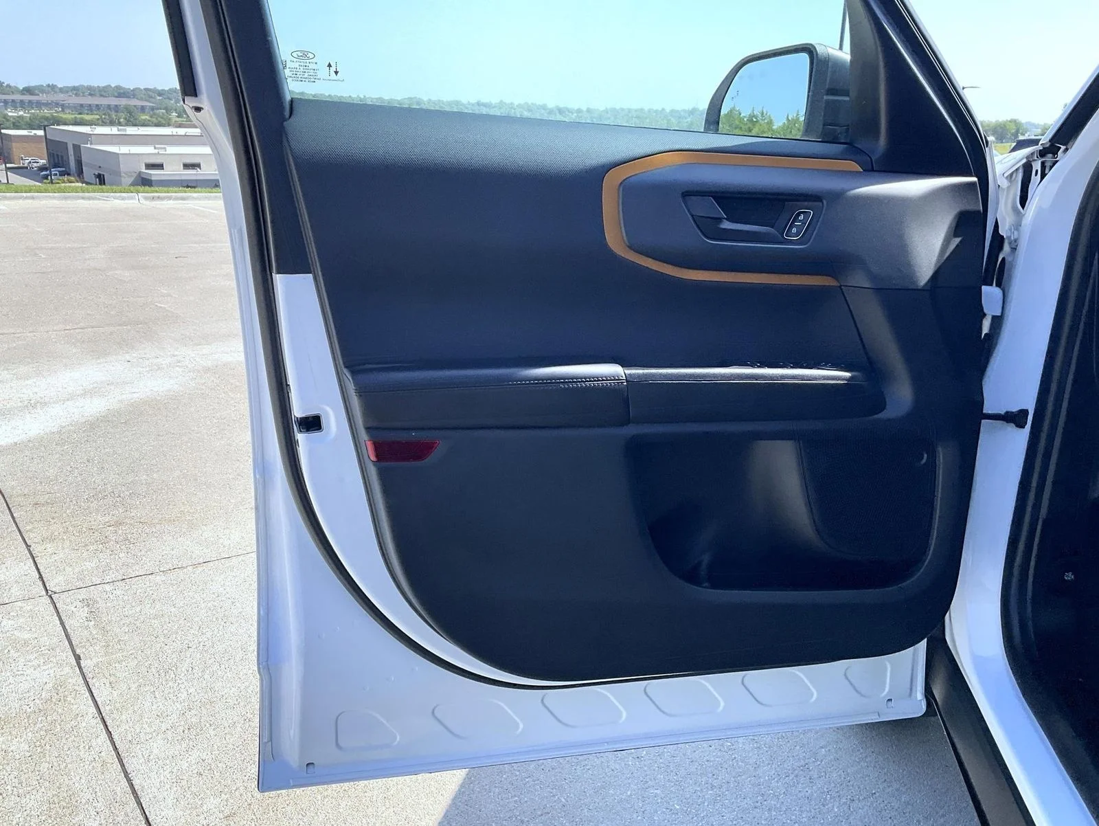 Used 2023 White Ford Badlands image 10