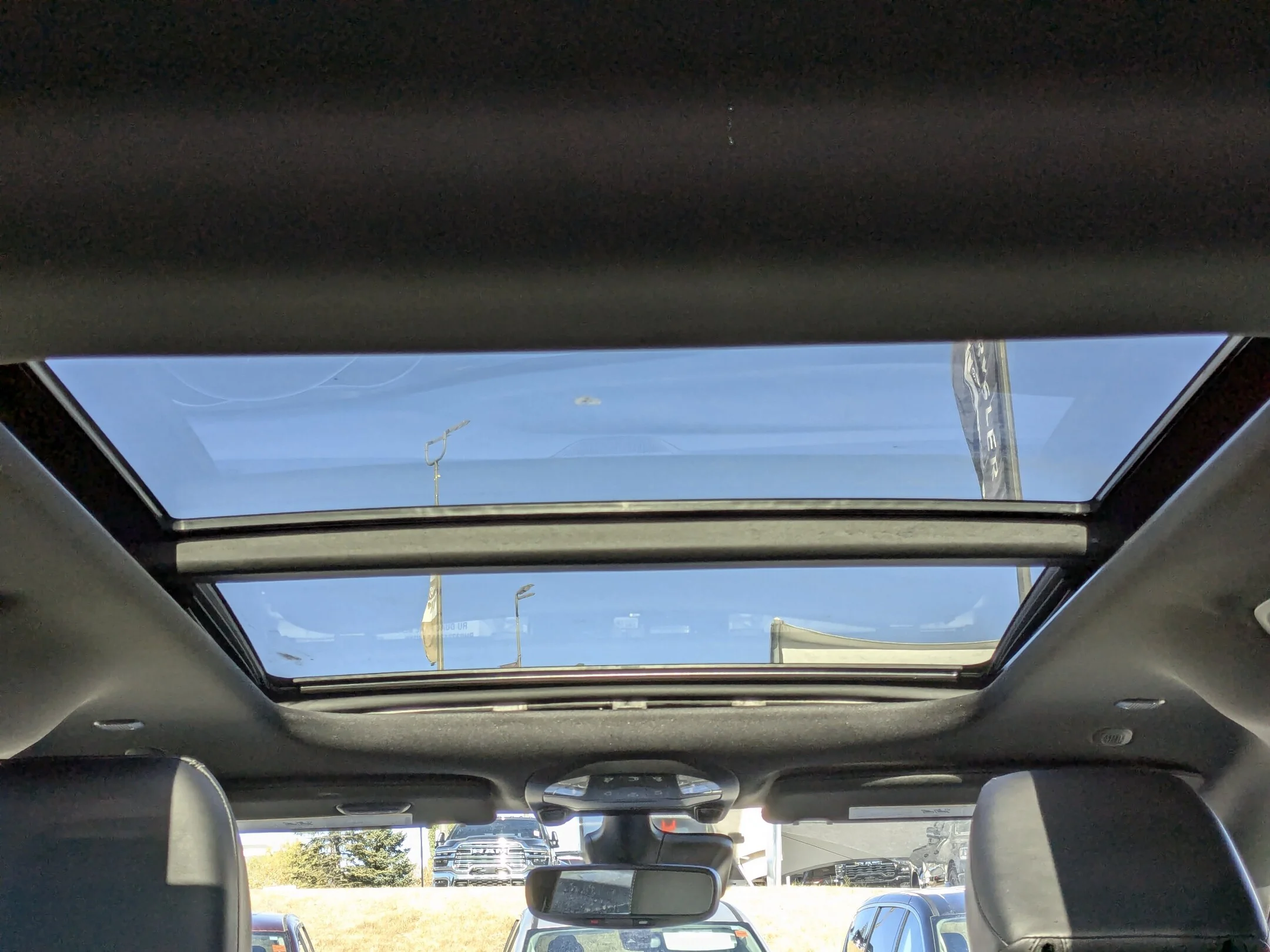New 2026 Black Chrysler Select - - AWD - Rear DVD - 360 Degree Camera - Pano Roof image 27