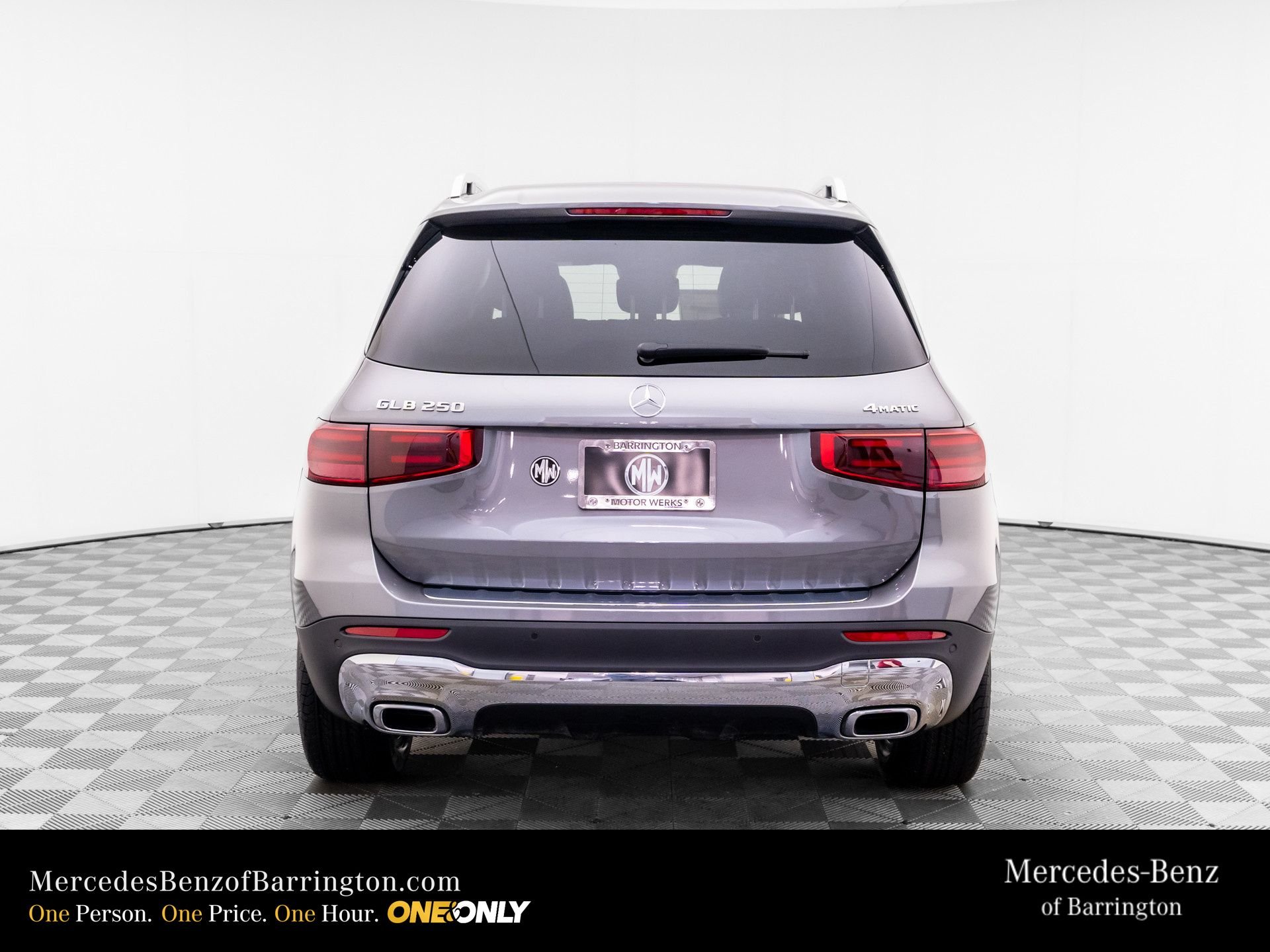 New 2026 Mountain Grey Metallic Mercedes-Benz GLB 250 image 4