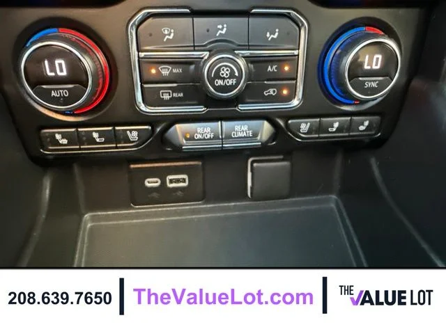 Used 2021  Chevrolet High Country image 15