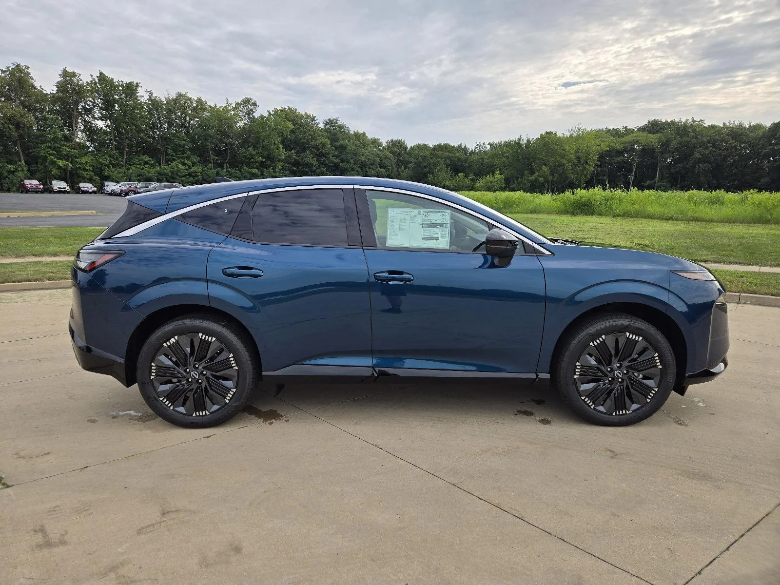 New 2026 Aurora Blue Pearl Metallic Nissan Platinum image 2
