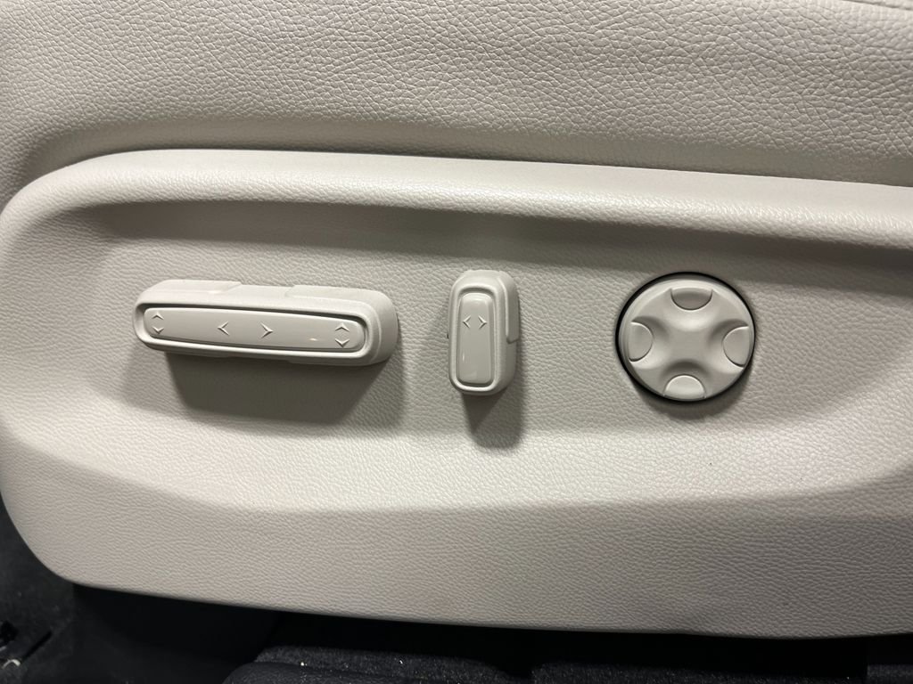 2026 Honda Odyssey EX-L - Photo 13