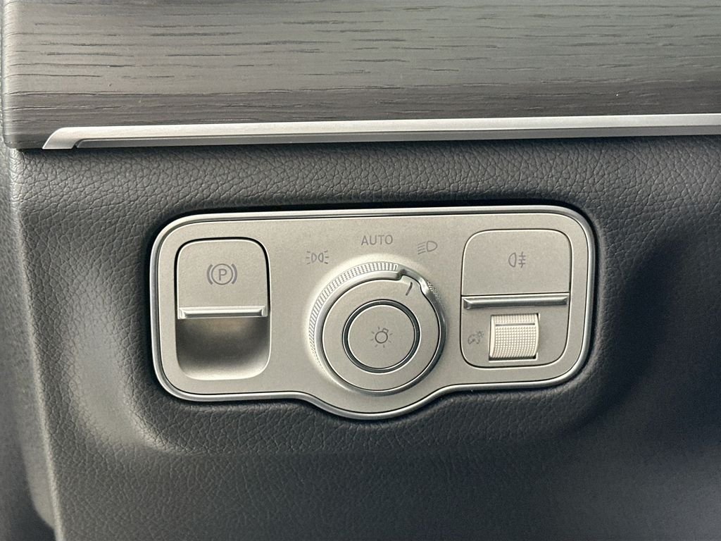 Certified Used 2026  Mercedes-Benz GLE 350 image 10