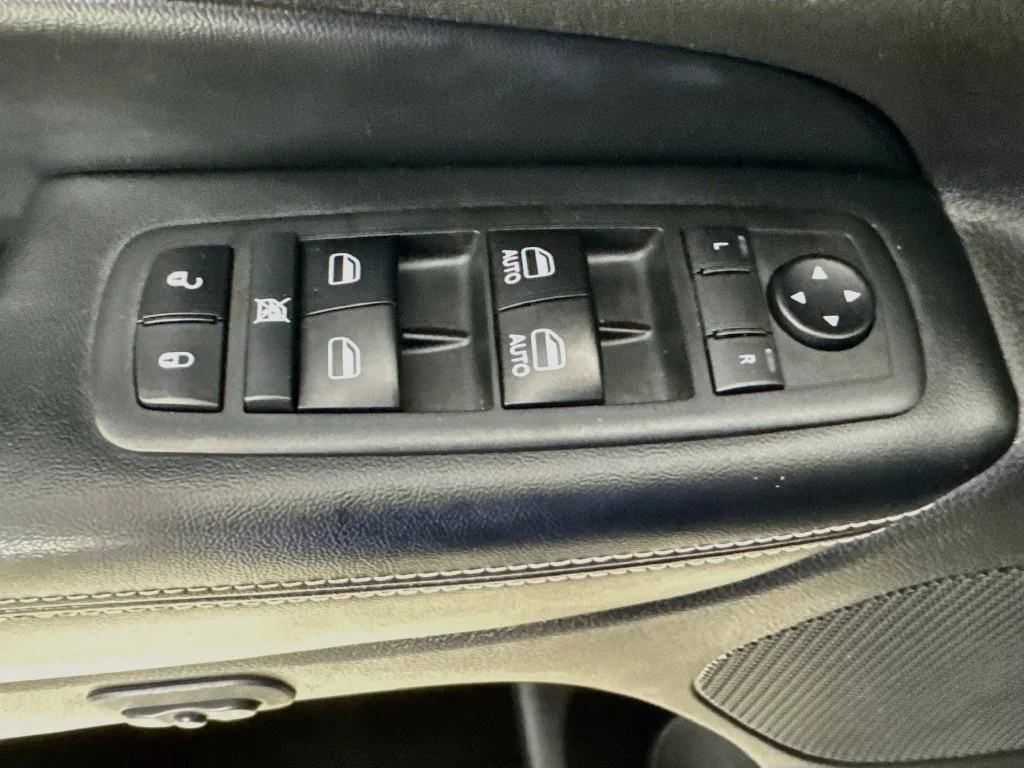 Used 2017 Gray Jeep Limited image 21