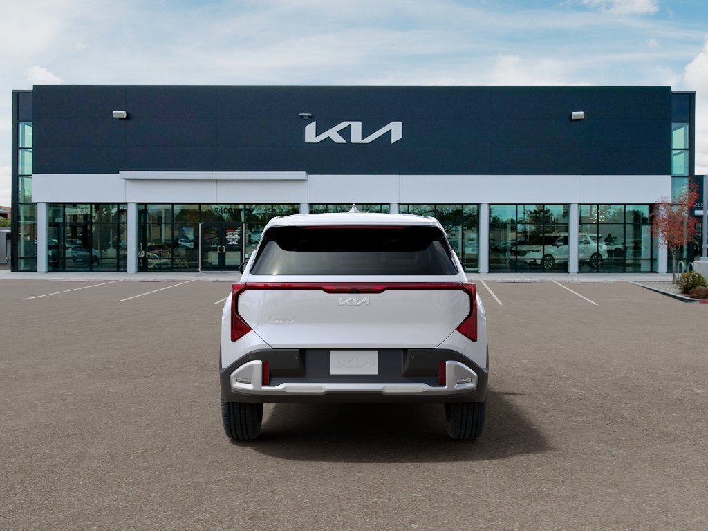New 2027 White Kia S image 5