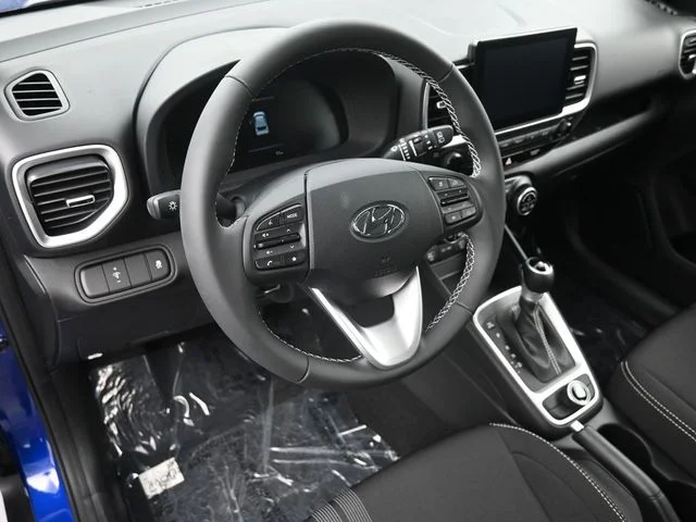 Used 2025 Blue Hyundai SEL image 17