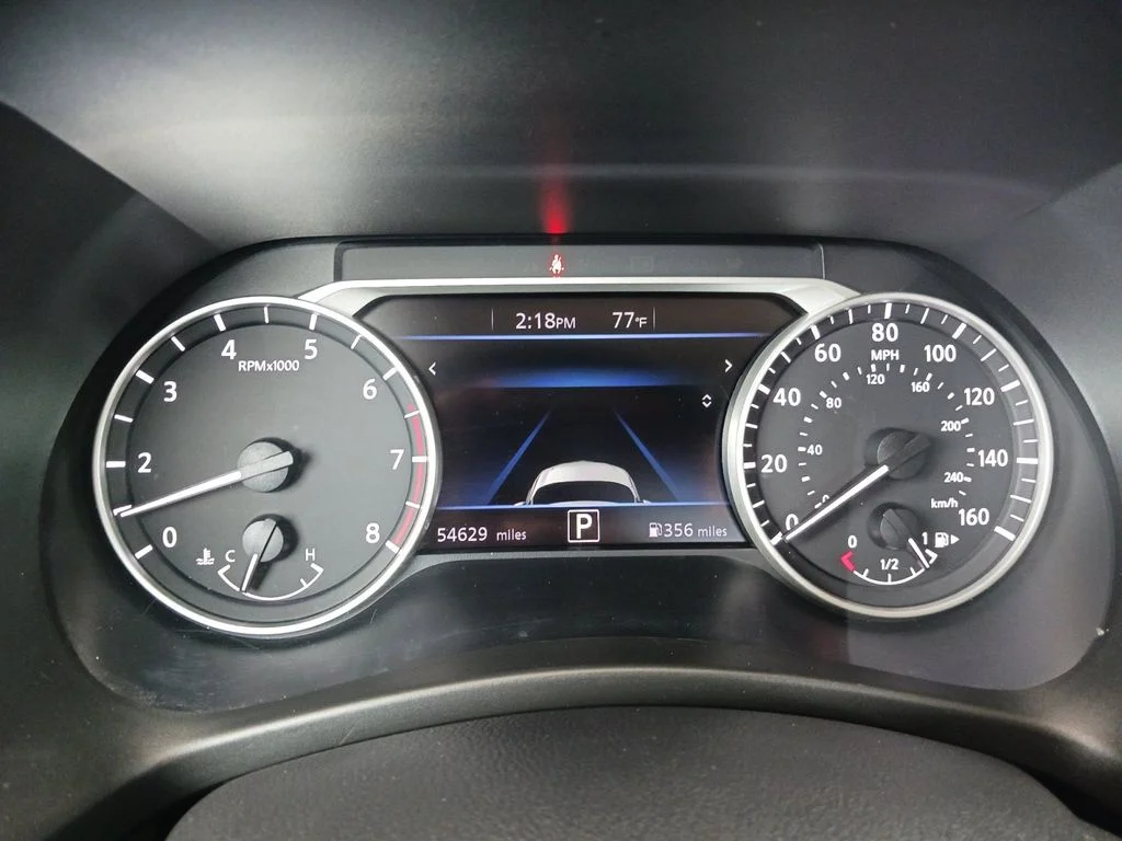 Used 2024 White Nissan SV image 18